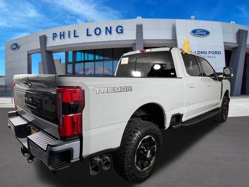 Certified 2025 Ford F350 Platinum w/ Tremor Off-Road Package AWD/4WD image 5