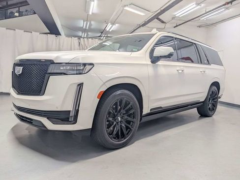 Used 2021 Cadillac Escalade ESV Sport w/ Driver Assist Tech Package RWD image 5