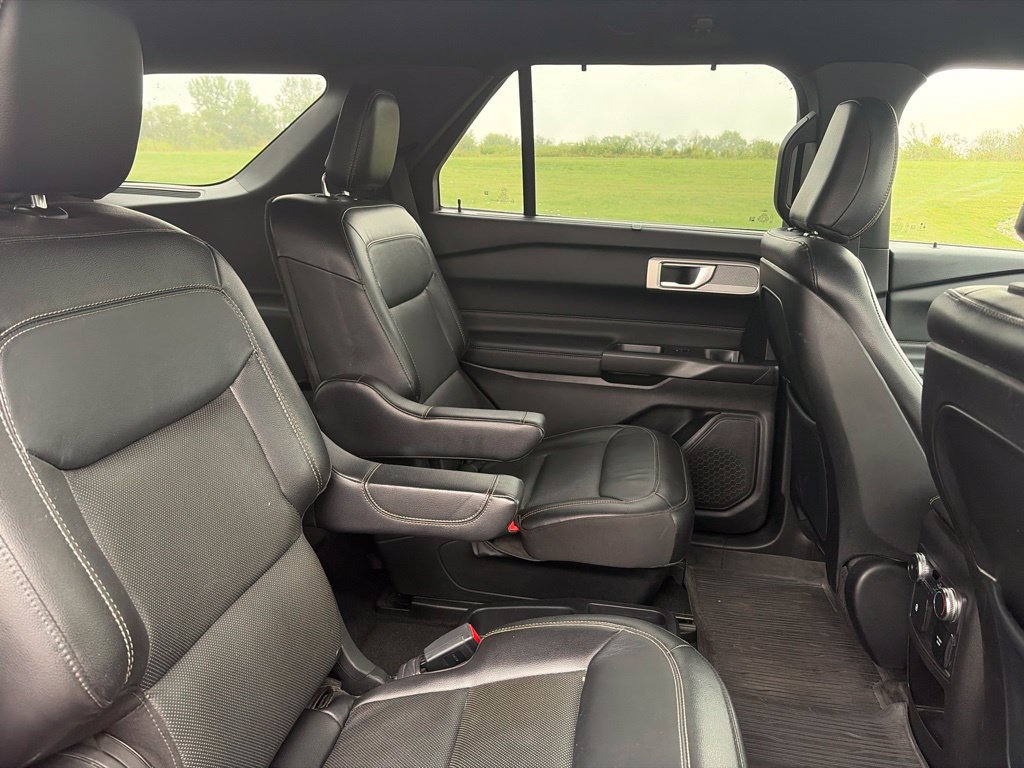 Used 2020 Ford Explorer Limited AWD/4WD image 8