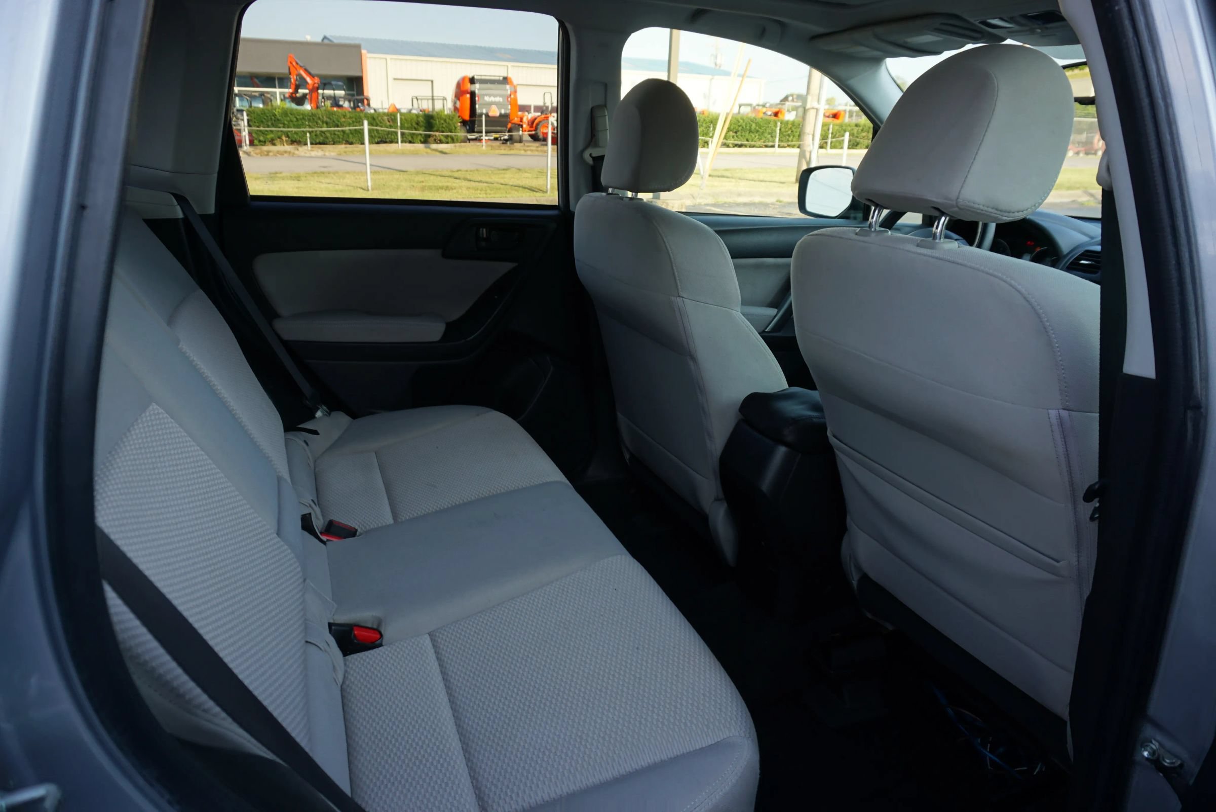 Used 2014 Subaru Forester 2.5i Premium w/ All-Weather Package AWD/4WD image 21