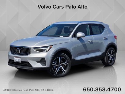Used 2025 Volvo XC40 B5 Core