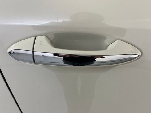 Used 2022 INFINITI QX60 Sensory image 50