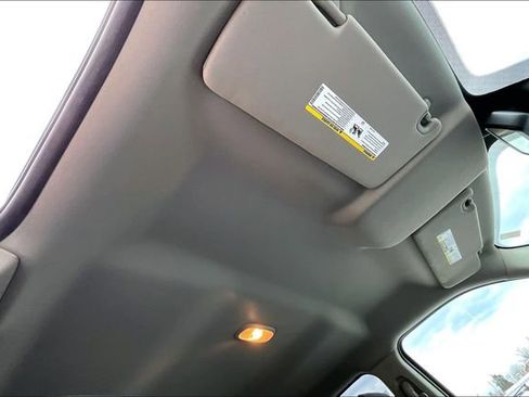 Used 2016 RAM 1500 Express image 17