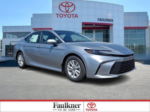 New 2026 Toyota Camry LE FWD image 1