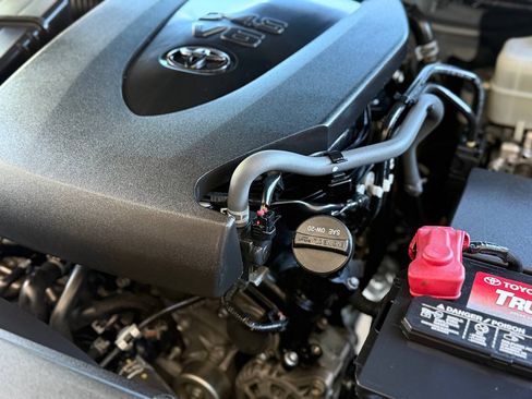 Used 2021 Toyota Tacoma TRD Off-Road w/ Technology Package AWD/4WD image 67