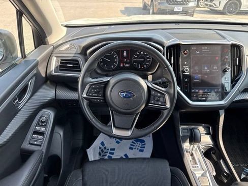 Used 2025 Subaru Ascent Premium AWD/4WD image 18