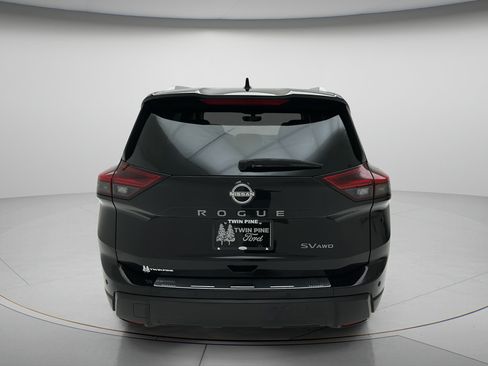 Used 2024 Nissan Rogue SV w/ SV Premium Package AWD/4WD image 5