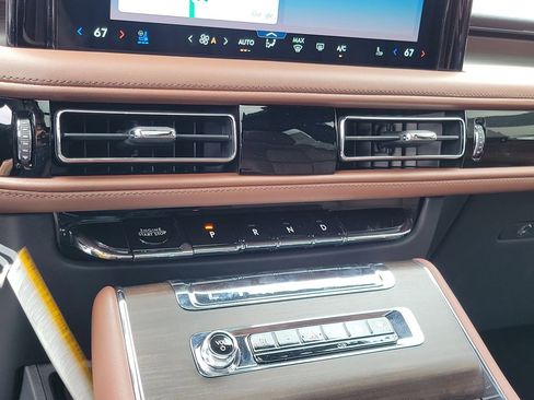 New 2026 Lincoln Aviator Reserve AWD/4WD image 28