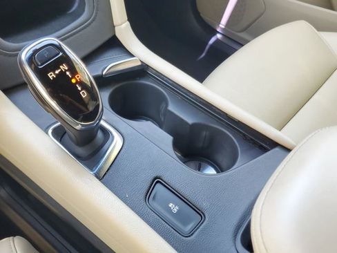 Used 2019 Cadillac XT5 FWD image 27