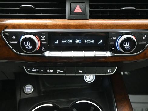 Used 2017 Audi A4 2.0T Premium Plus w/ Premium Plus Package AWD/4WD image 18