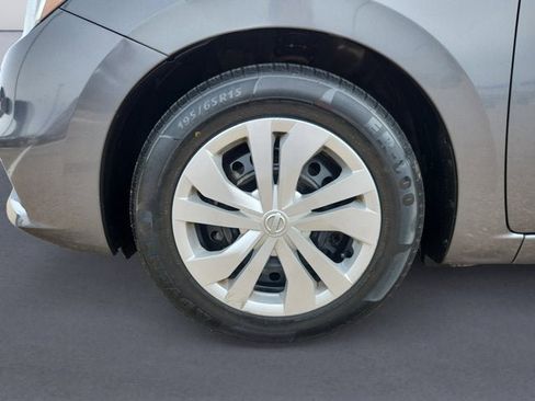 Used 2021 Nissan Versa S image 14