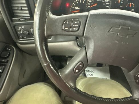 Used 2004 Chevrolet Tahoe Z71 w/ Z71 Preferred Equipment Group AWD/4WD image 39