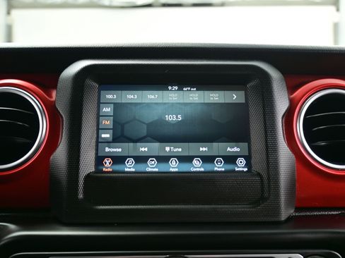 Used 2021 Jeep Wrangler Unlimited Rubicon image 18