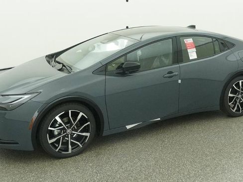 New 2026 Toyota Prius Plug-In Hybrid image 5