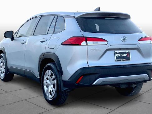 Used 2025 Toyota Corolla Cross L image 12