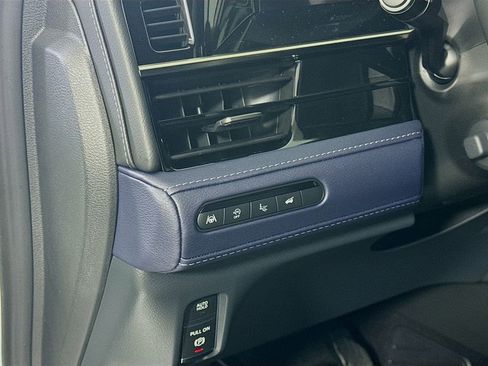 New 2026 INFINITI QX80 SPORT w/ Sport Exterior Package image 12