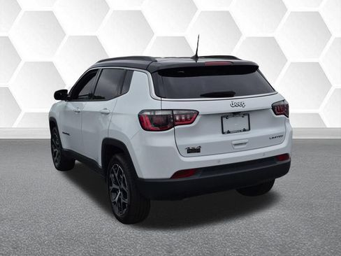 Certified 2025 Jeep Compass Limited AWD/4WD image 5