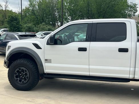 Used 2018 Ford F150 Raptor w/ Equipment Group 801A Mid image 7