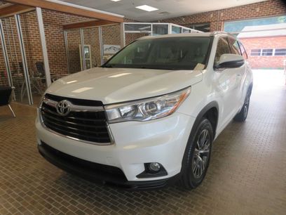 Used 2016 Toyota Highlander XLE