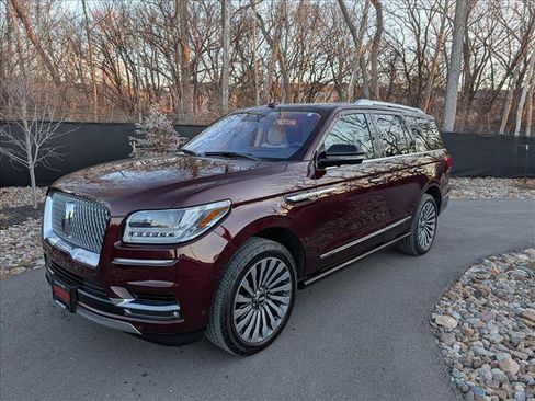 Used 2018 Lincoln Navigator Reserve w/ Technology Package image 1