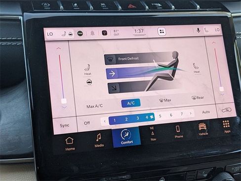 Certified 2022 Jeep Grand Cherokee Limited image 24