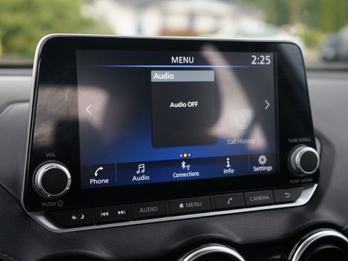 Used 2021 Nissan Sentra SV image 17