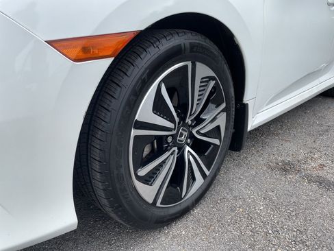 Used 2016 Honda Civic EX-L image 9