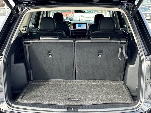 Used 2024 Volkswagen Atlas SE image 24