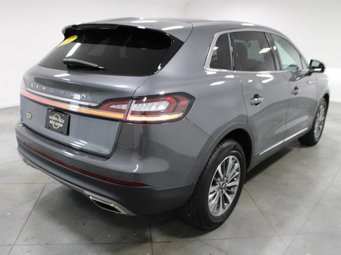 Used 2022 Lincoln Nautilus Reserve AWD/4WD image 9