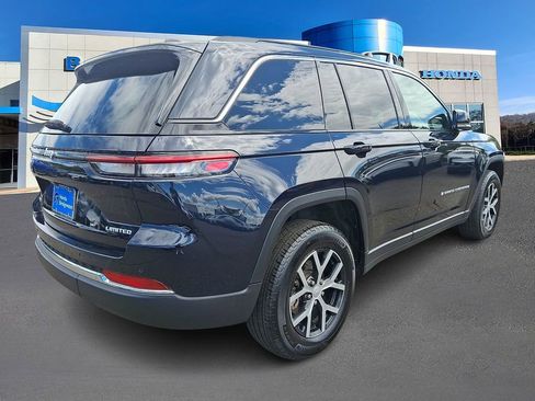 Used 2024 Jeep Grand Cherokee Limited AWD/4WD image 6