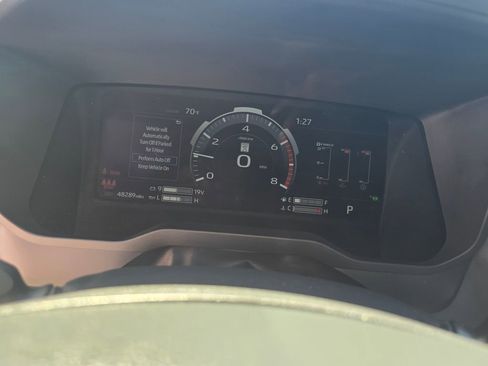 Used 2023 Toyota Tundra Platinum w/ Advanced Package AWD/4WD image 15