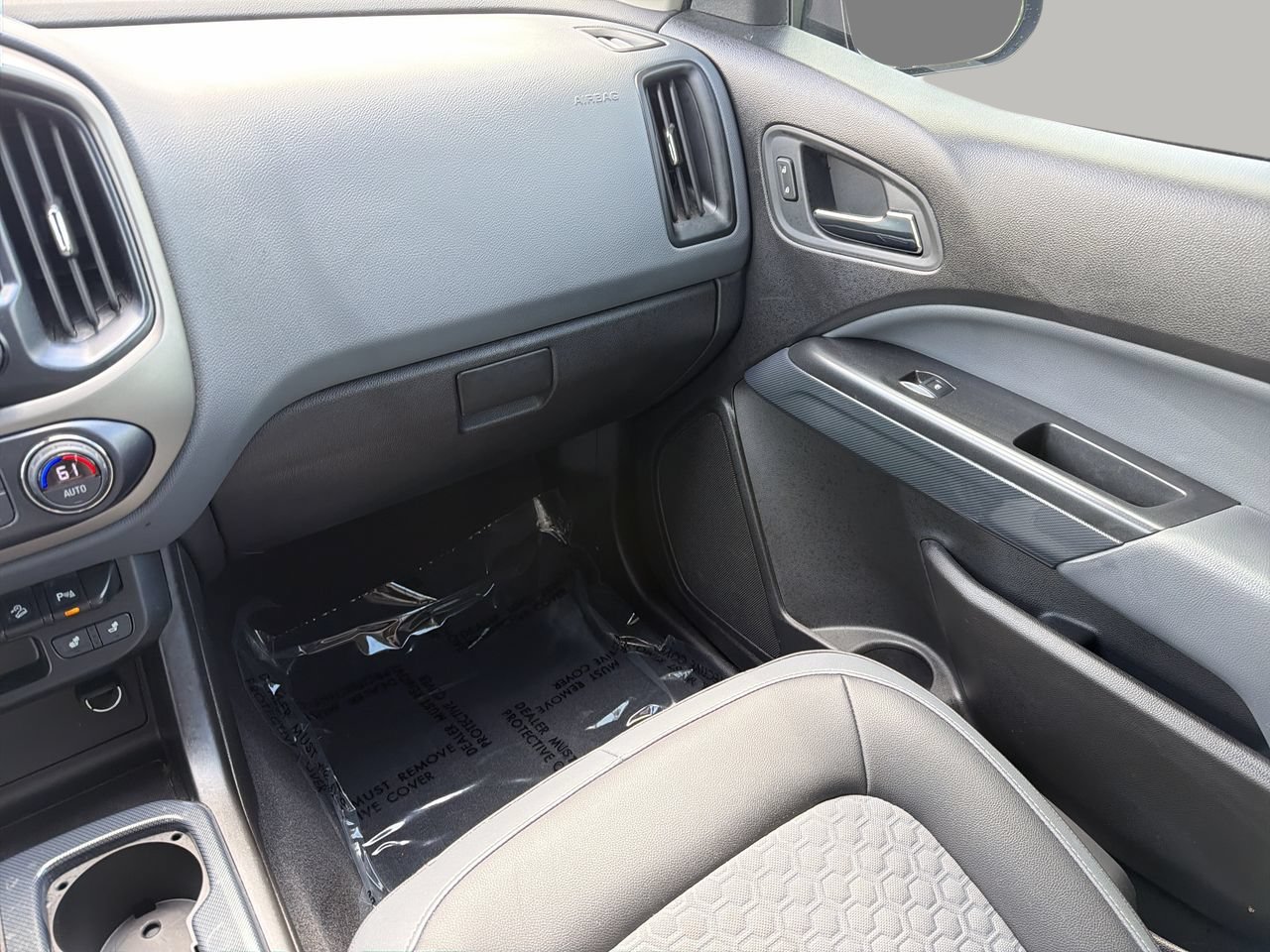 Used 2019 Chevrolet Colorado Z71 RWD image 15