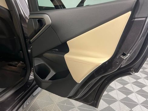 Used 2025 BMW X3 xDrive30i w/ Premium Package image 31