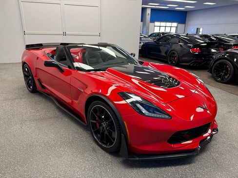 Used 2017 Chevrolet Corvette Z06 RWD image 4