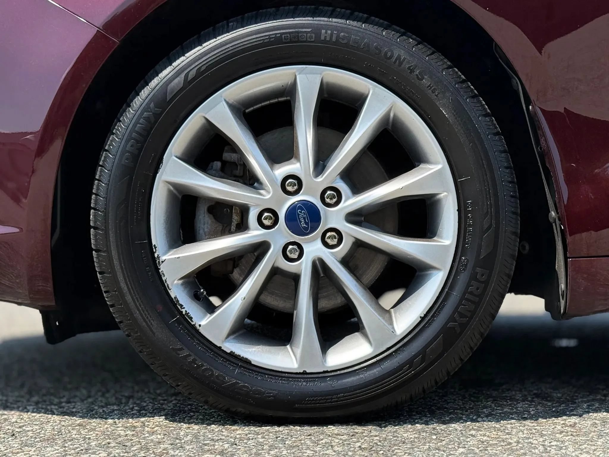 Used 2017 Ford Fusion SE FWD image 30