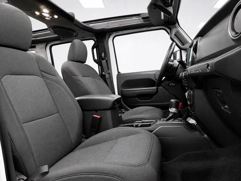 Used 2023 Jeep Wrangler Unlimited w/ Sun & Screen Package AWD/4WD image 24