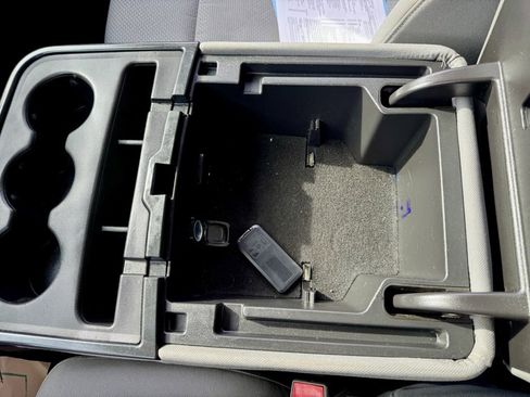 Used 2019 GMC Sierra 2500 4x4 Crew Cab w/ Sierra Convenience Package image 38