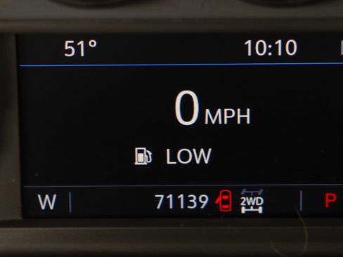 Used 2021 Chevrolet Suburban Z71 image 17