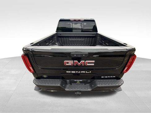 Used 2024 GMC Sierra 1500 Denali w/ Technology Package AWD/4WD image 9
