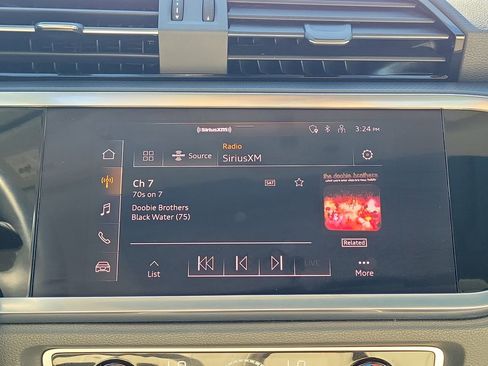 Used 2022 Audi Q3 2.0T Premium w/ Convenience Package image 19