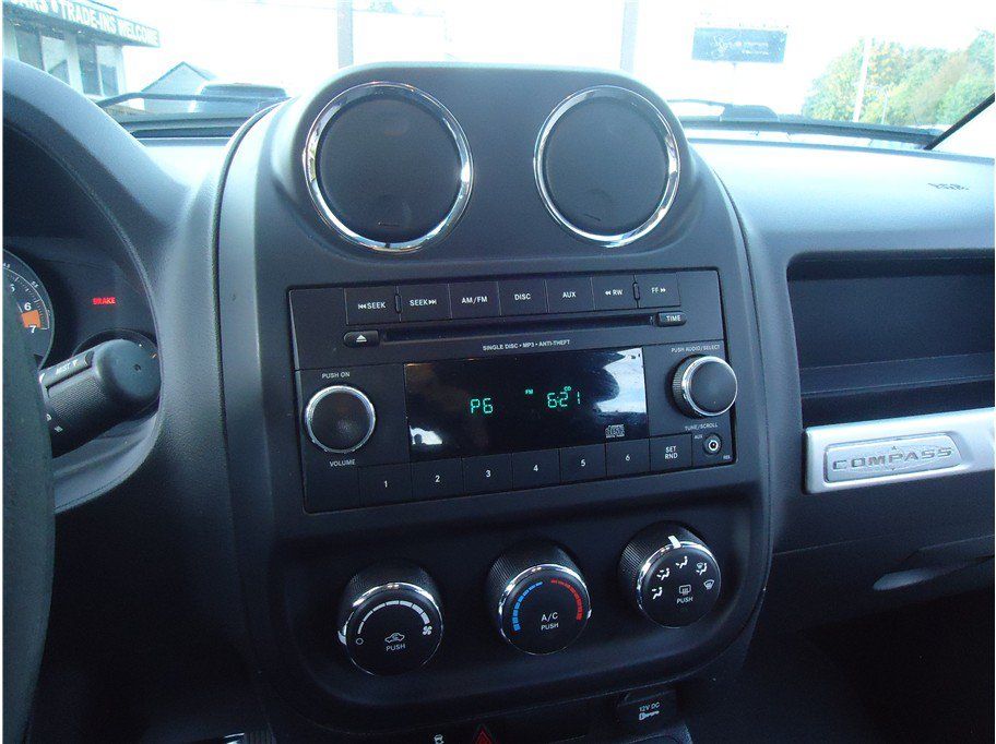 Used 2015 Jeep Compass Sport w/ Power Value Group AWD/4WD image 22