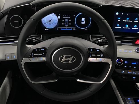 New 2026 Hyundai Elantra Limited image 14