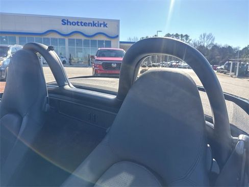 Used 2003 Porsche Boxster S image 23