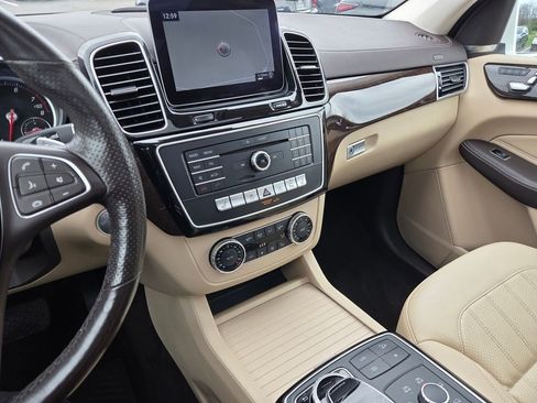 Used 2018 Mercedes-Benz GLS 450 4MATIC image 36