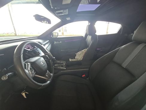 Used 2018 Honda Civic EX image 7