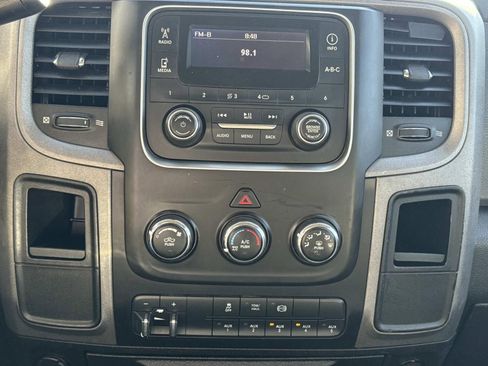 Used 2015 RAM 5500 Tradesman w/ Power & Remote Entry Group image 32