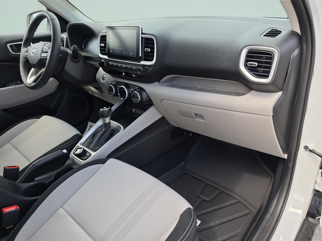 New 2026 Hyundai Venue SEL FWD image 14