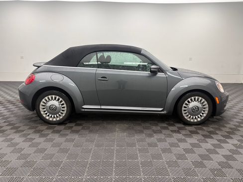 Used 2014 Volkswagen Beetle 1.8T FWD image 2