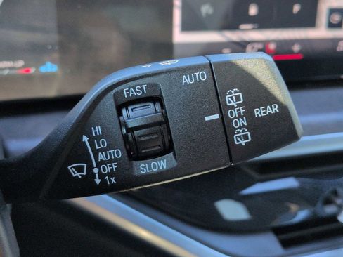 Used 2024 BMW X5 xDrive40i w/ Parking Assistance Package image 26