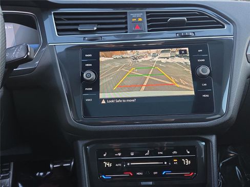 Certified 2023 Volkswagen Tiguan SE R-Line image 20